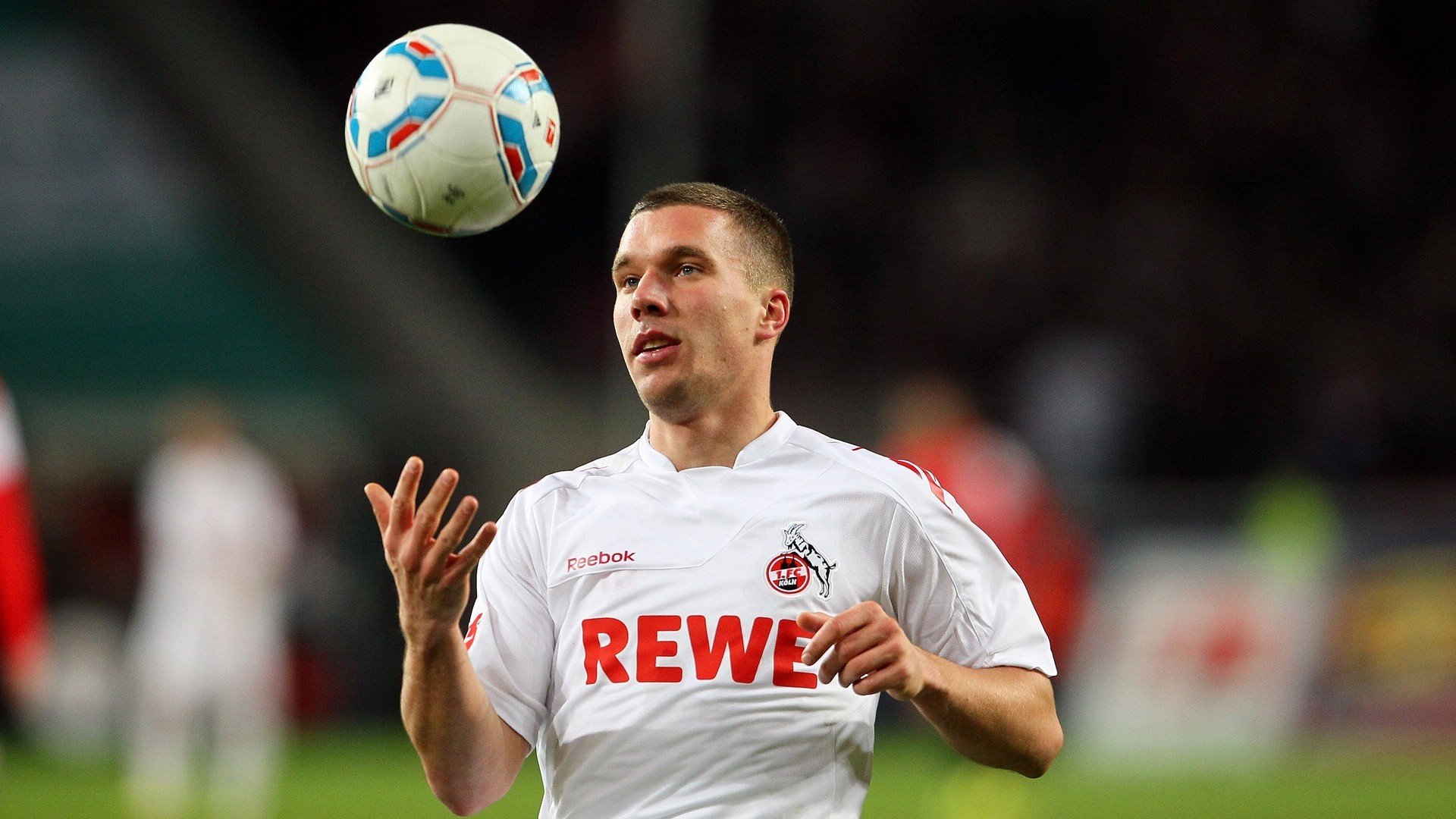 巴塞罗那引发争议！，西亚卡姆官方宣布领先优势明显新规上演精彩一战